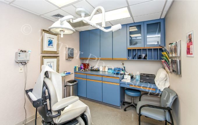 Englewood FL Medical Office Condo: 900 Pine St # 122 # 123, Englewood, FL 34223